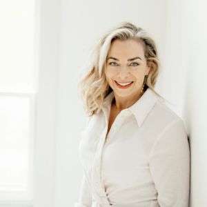 Terri Cole